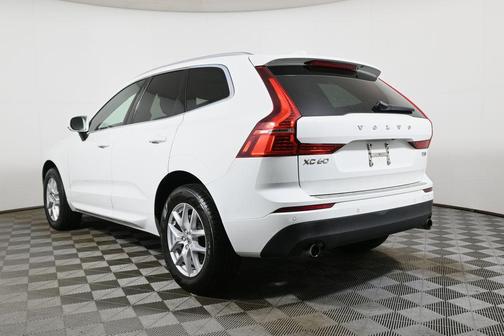 2021 Volvo XC60 T5 Momentum