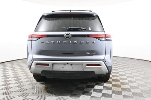 Gray 2 Tone 2022 Nissan Pathfinder SL