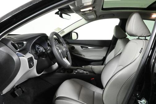 2025 INFINITI QX50 Luxe
