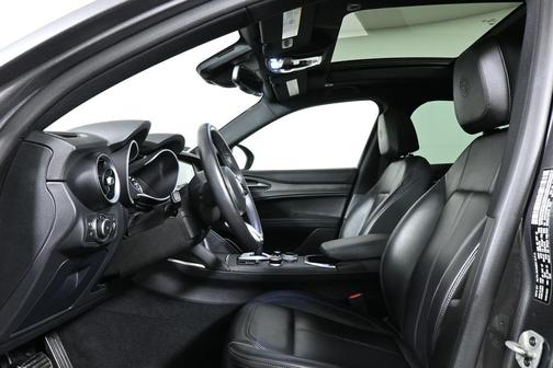 2022 Alfa Romeo Stelvio Ti