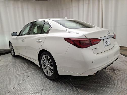 2022 INFINITI Q50 LUXE