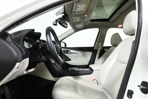 2022 INFINITI Q50 LUXE