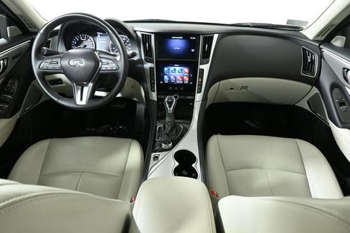 2022 INFINITI Q50 LUXE