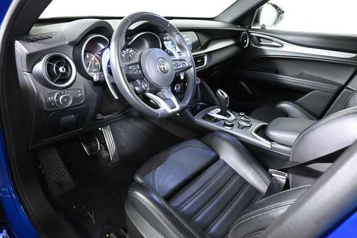 2022 Alfa Romeo Stelvio Veloce