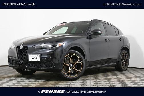 2025 Alfa Romeo Stelvio Intensa