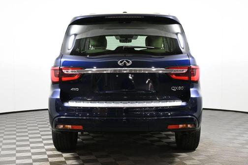 2021 INFINITI QX80 Luxe