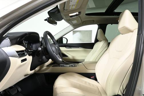 2025 INFINITI QX60 SENSORY
