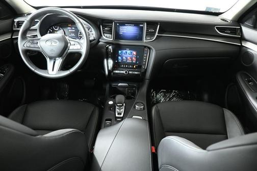 2022 INFINITI QX50 Luxe