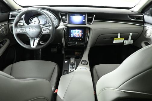 2025 INFINITI QX50 Luxe