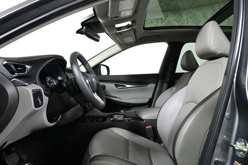 2025 INFINITI QX50 Luxe