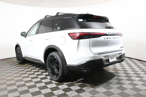 Rad Wht 2026 INFINITI QX60 SPORT