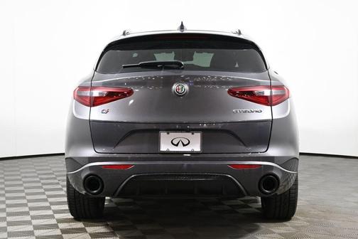 2022 Alfa Romeo Stelvio Veloce