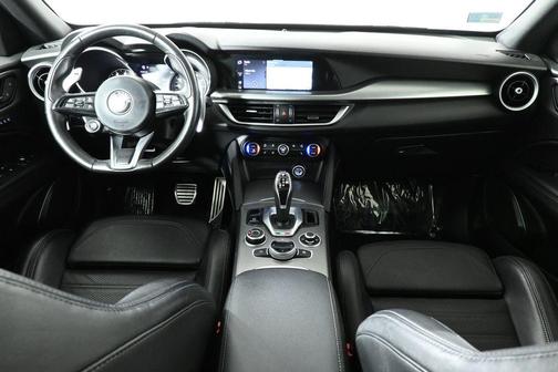 2022 Alfa Romeo Stelvio Veloce