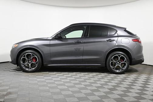 2022 Alfa Romeo Stelvio Veloce