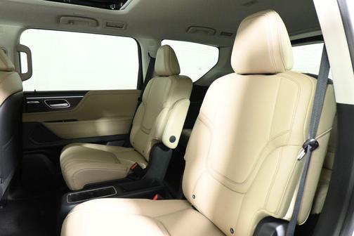 Radiant White 2026 INFINITI QX80 PURE