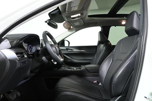 2022 INFINITI QX60 Luxe