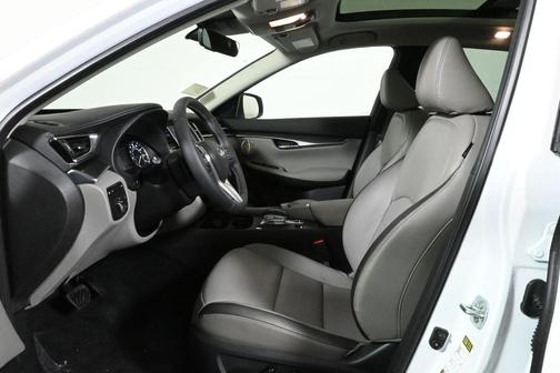 2025 INFINITI QX50 Luxe