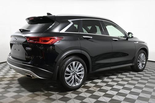 2025 INFINITI QX50 Luxe
