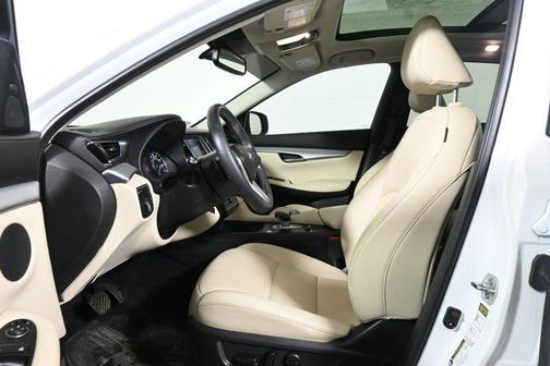 Lunar White 2021 INFINITI QX50 Luxe