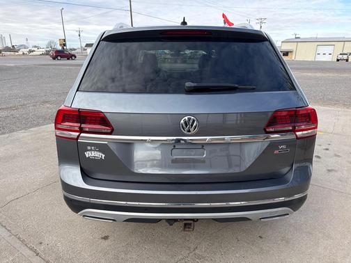 2018 Volkswagen Atlas 3.6L SEL Premium