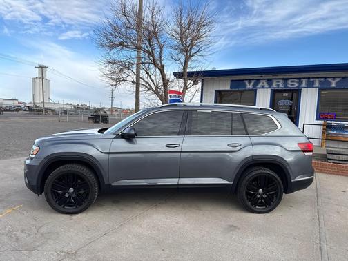 2018 Volkswagen Atlas 3.6L SEL Premium