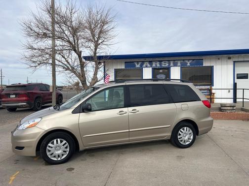 2009 Toyota Sienna LE