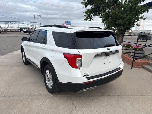 Star White Metallic Tri-Coat 2020 Ford Explorer XLT