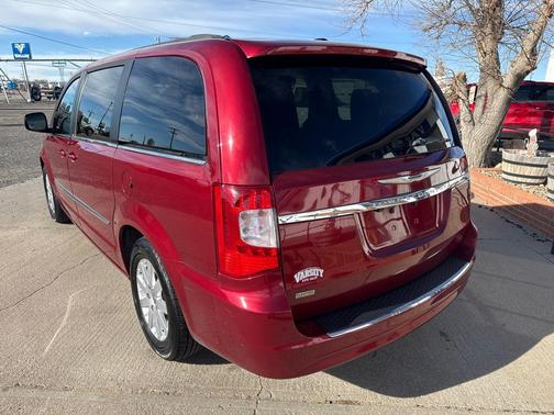 2014 Chrysler Town & Country Touring