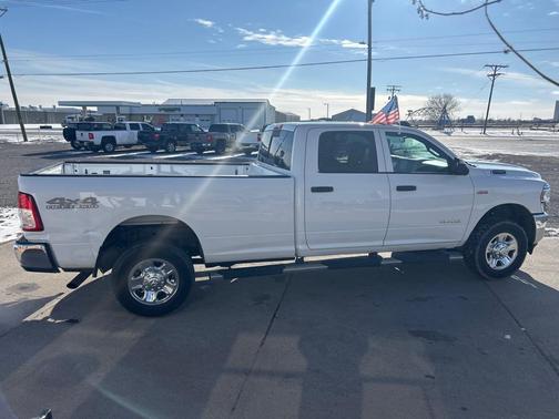 2021 RAM 2500 Tradesman Crew Cab 4x4 8' Box