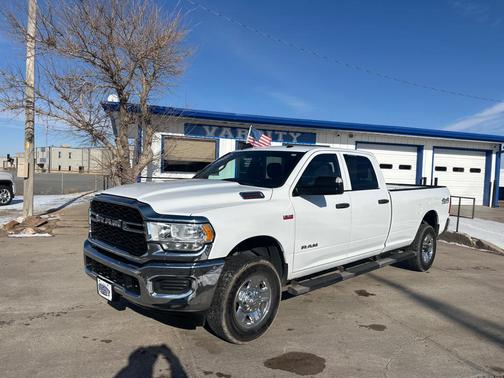 2021 RAM 2500 Tradesman Crew Cab 4x4 8' Box