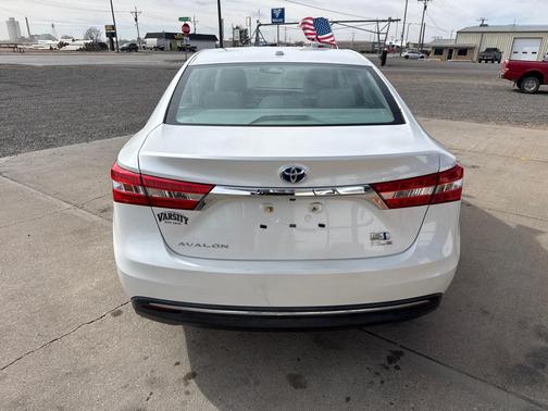 2014 Toyota Avalon Hybrid XLE Premium