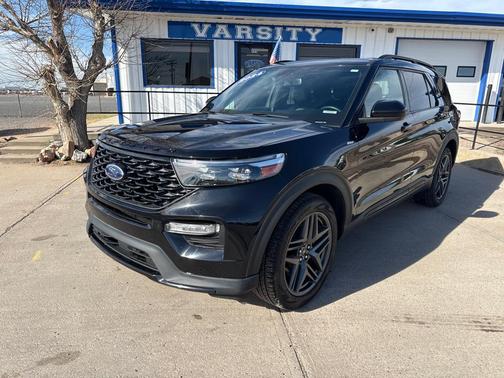 Agate Black Metallic 2024 Ford Explorer ST-Line