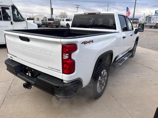 2022 Chevrolet Silverado 2500 Custom