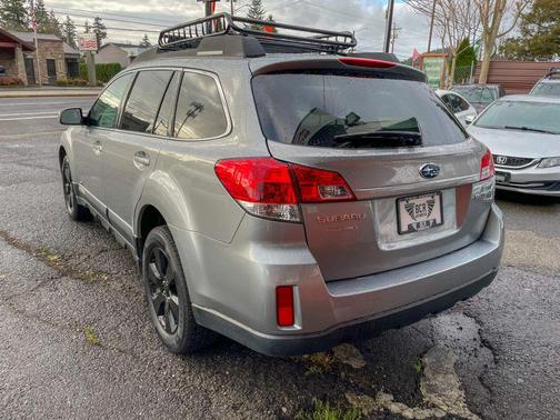 2010 Subaru Outback 2.5 i Premium