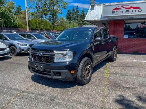 Black 2022 Ford Maverick XLT