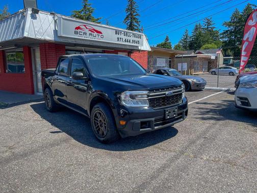 Black 2022 Ford Maverick XLT