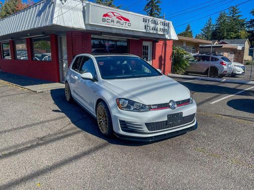 2015 Volkswagen Golf GTI 2.0T SE 2-Door