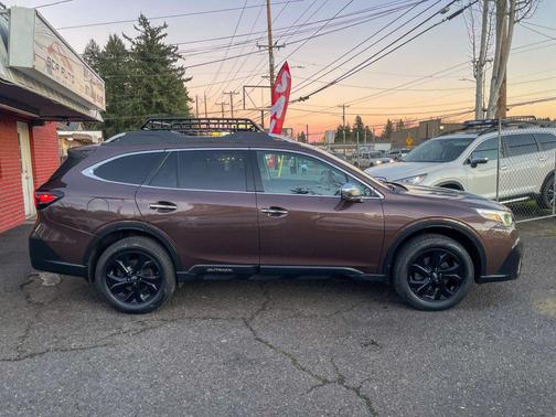 2020 Subaru Outback Touring