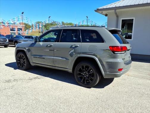 2021 Jeep Grand Cherokee Laredo X 4x4