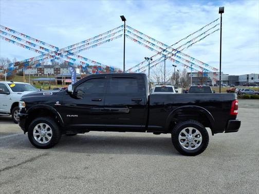 2022 RAM 2500 Laramie Crew Cab 4x4 64' Box