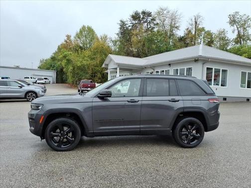 2022 Jeep Grand Cherokee Altitude 4x4
