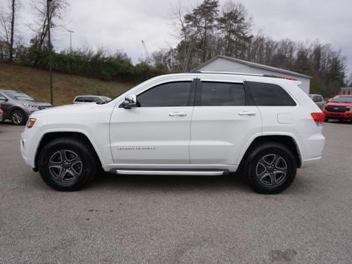 Photo 2 of 16 of 2016 Jeep Grand Cherokee Overland