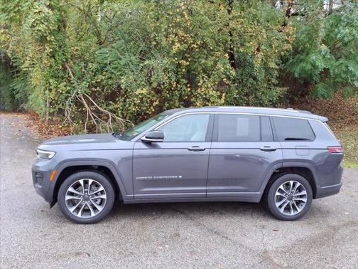 2022 Jeep Grand Cherokee L Overland 4x4