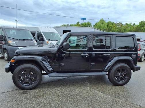 2022 Jeep Wrangler Unlimited Sahara Altitude 4x4