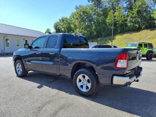 2020 RAM 1500 Big Horn Quad Cab 4x4 64' Box