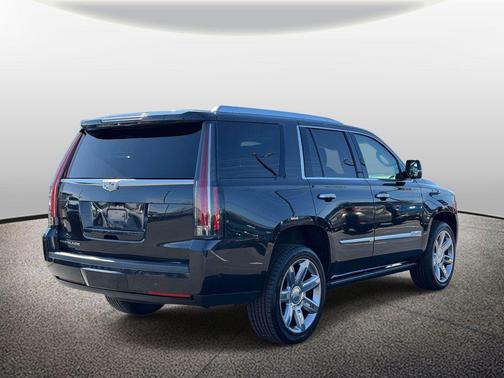 Manhattan Noir Metallic 2019 Cadillac Escalade Premium Luxury
