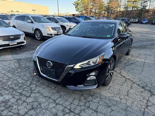 2020 Nissan Altima SR FWD