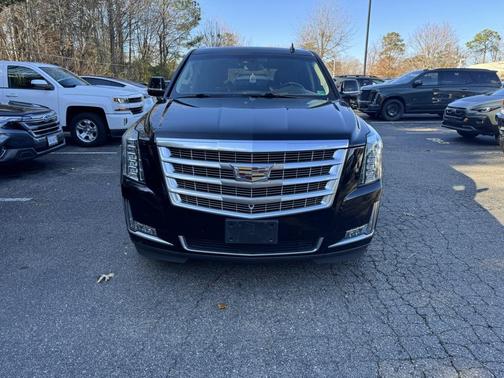 2017 Cadillac Escalade Luxury