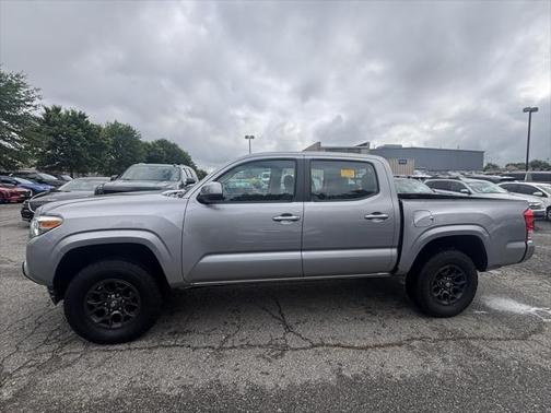 2016 Toyota Tacoma SR