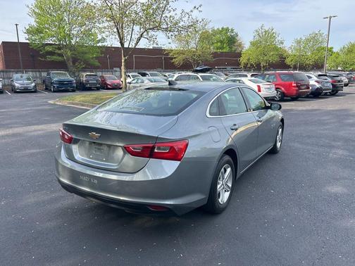 Sterling Gray Metallic 2023 Chevrolet Malibu 1LS